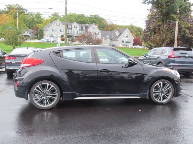 2016 Hyundai Veloster Turbo