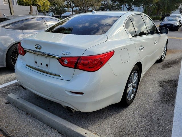 2016 INFINITI Q50 2.0T