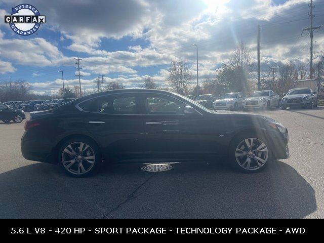 2016 INFINITI Q70 Base