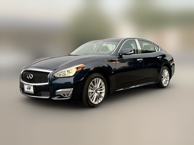 2016 INFINITI Q70L Base