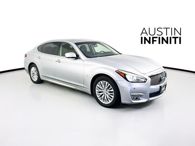 2016 INFINITI Q70L Base