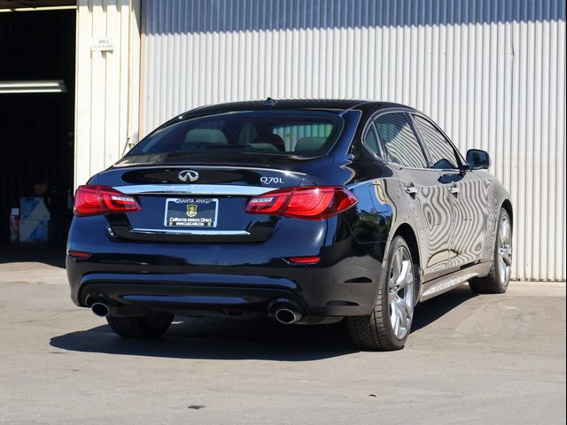 2016 INFINITI Q70L Base