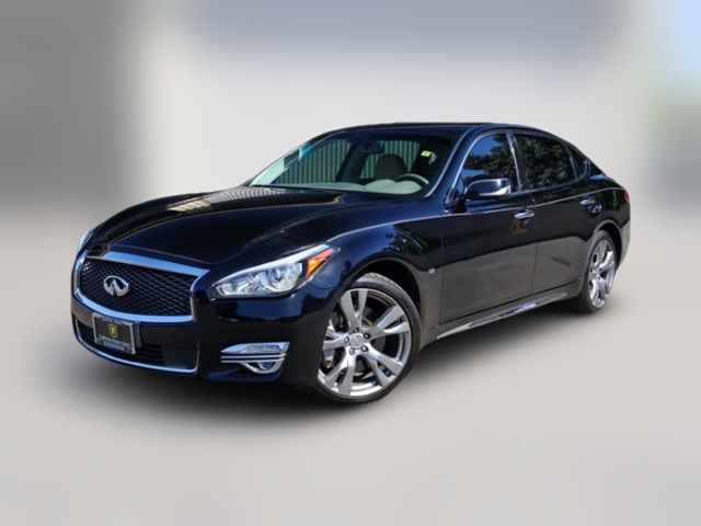 2016 INFINITI Q70L Base