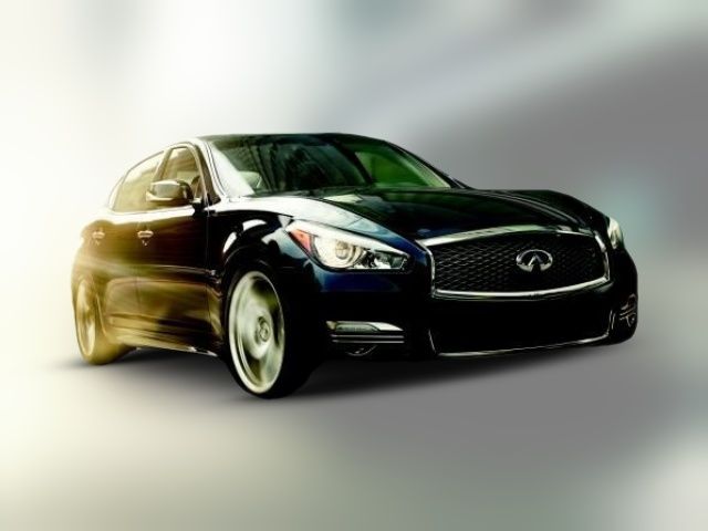 2016 INFINITI Q70L Base