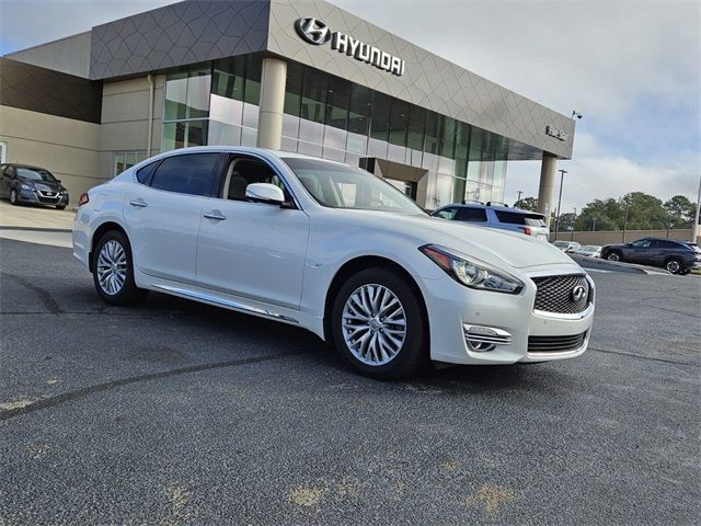 2016 INFINITI Q70L Base