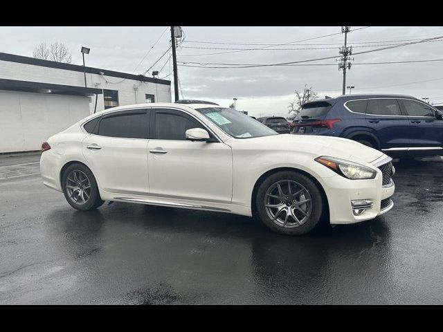 2016 INFINITI Q70L Base