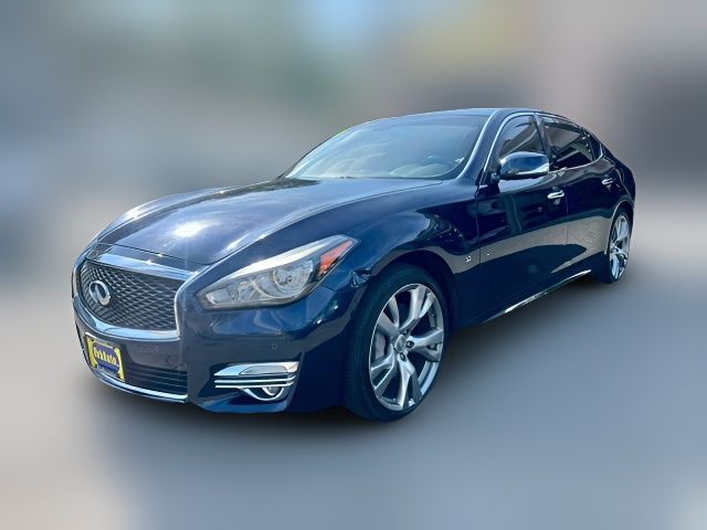 2016 INFINITI Q70L Base