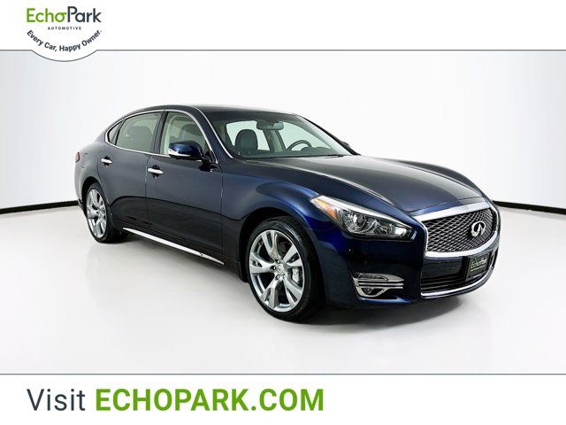 2016 INFINITI Q70L Base