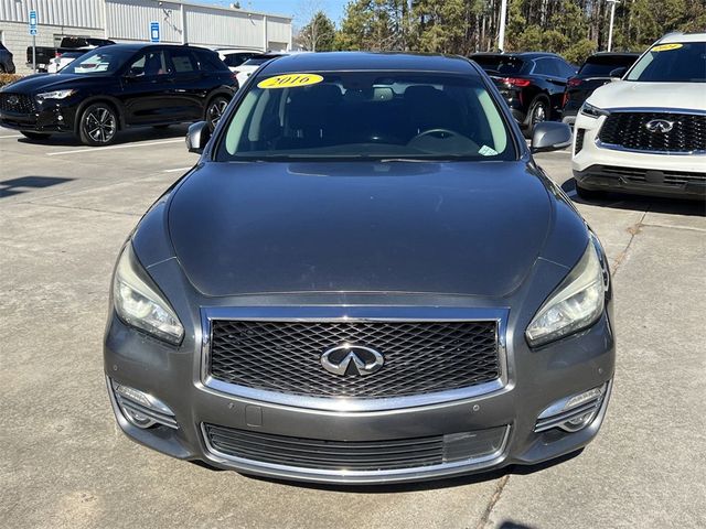 2016 INFINITI Q70L Base