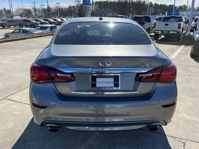 2016 INFINITI Q70L Base