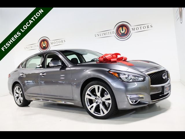 2016 INFINITI Q70L Base