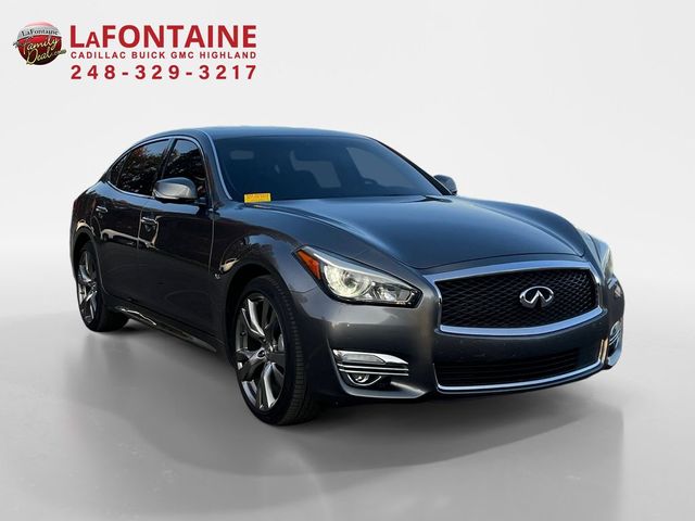 2016 INFINITI Q70L Base