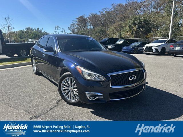 2016 INFINITI Q70L Base