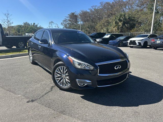 2016 INFINITI Q70L Base