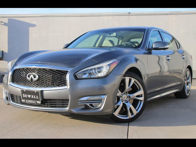 2016 INFINITI Q70L Base