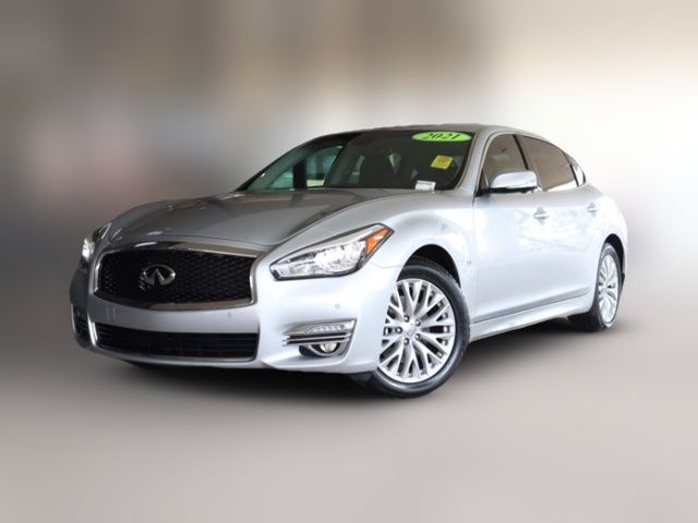 2016 INFINITI Q70L Base