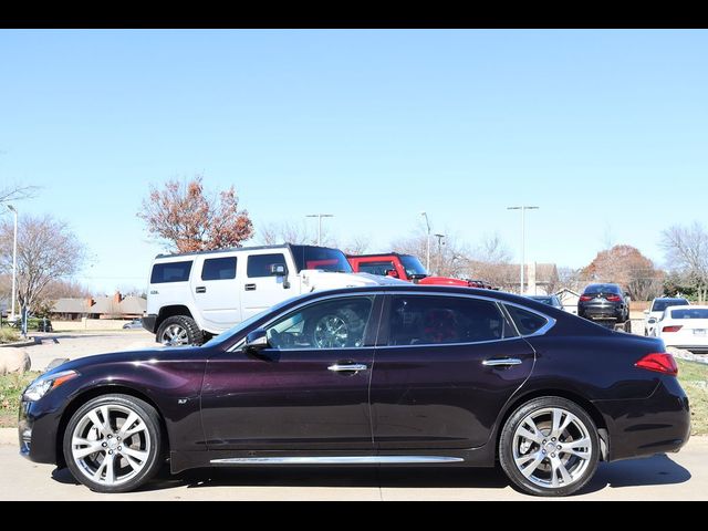 2016 INFINITI Q70L Base