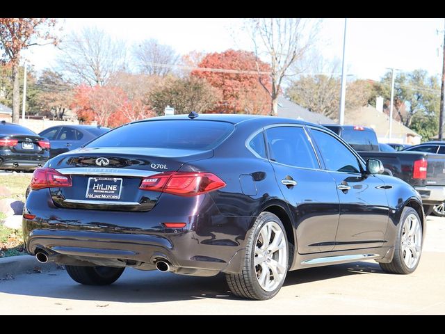 2016 INFINITI Q70L Base