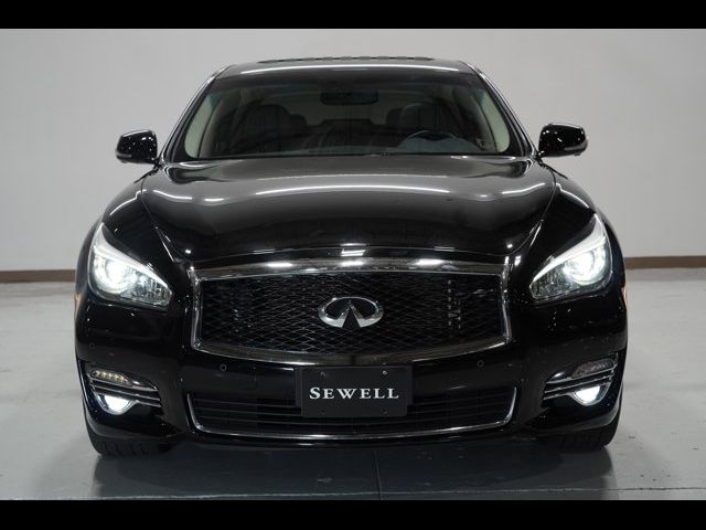 2016 INFINITI Q70L Base