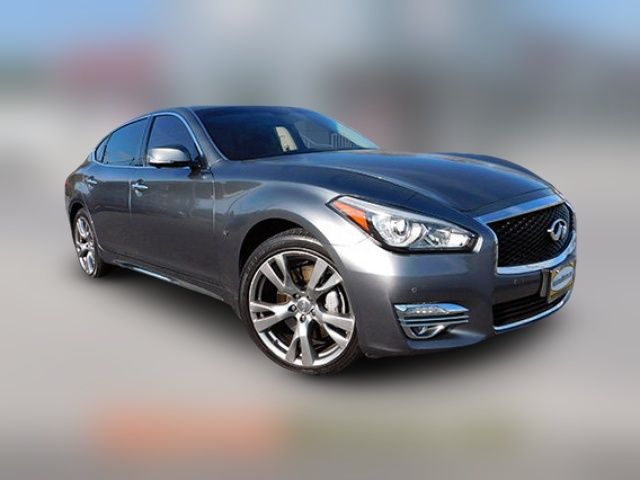 2016 INFINITI Q70L Base