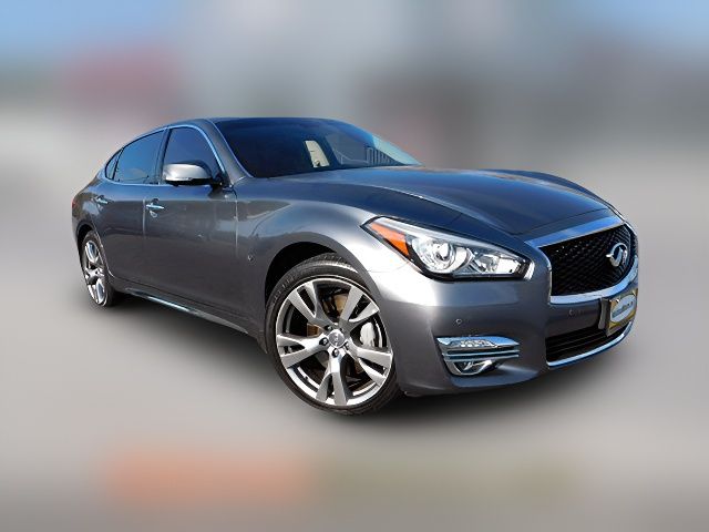 2016 INFINITI Q70L Base