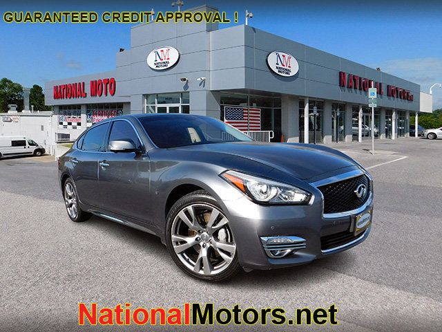 2016 INFINITI Q70L Base