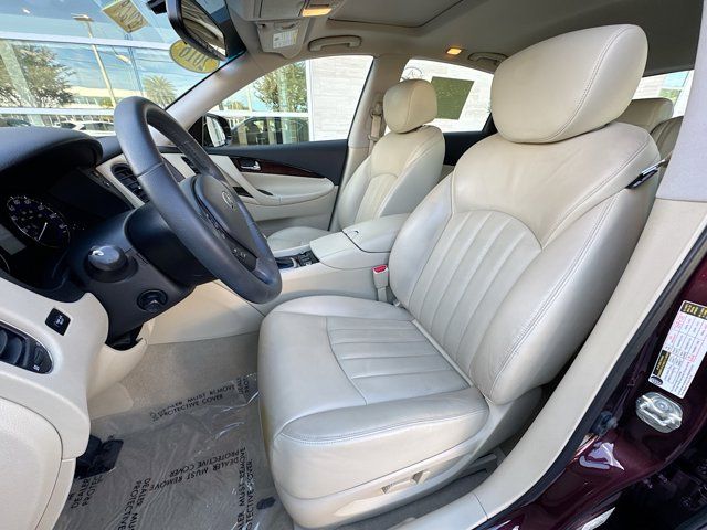 2016 INFINITI QX50 Base