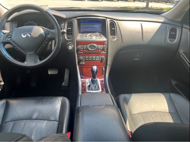 2016 INFINITI QX50 Base