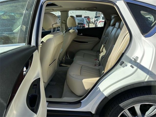 2016 INFINITI QX50 Base