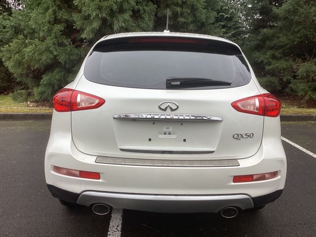 2016 INFINITI QX50 Base