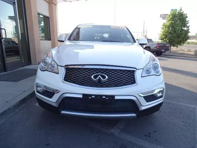 2016 INFINITI QX50 Base