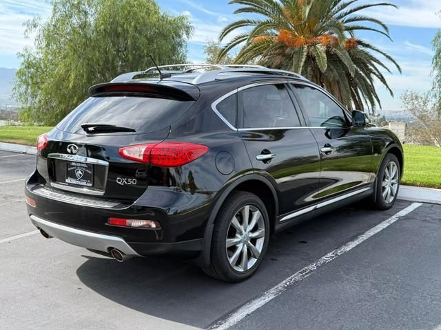 2016 INFINITI QX50 Base