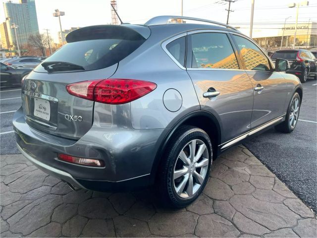 2016 INFINITI QX50 Base