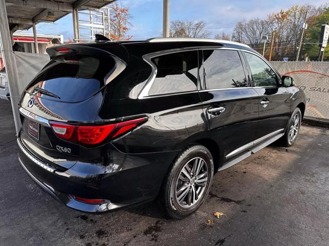 2016 INFINITI QX60 Base