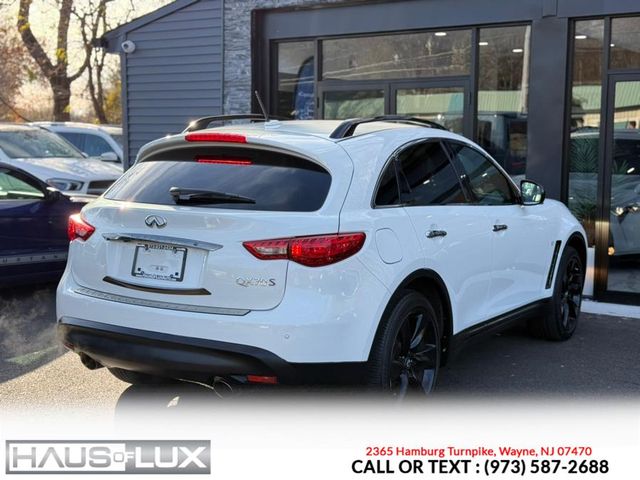 2016 INFINITI QX70 Base