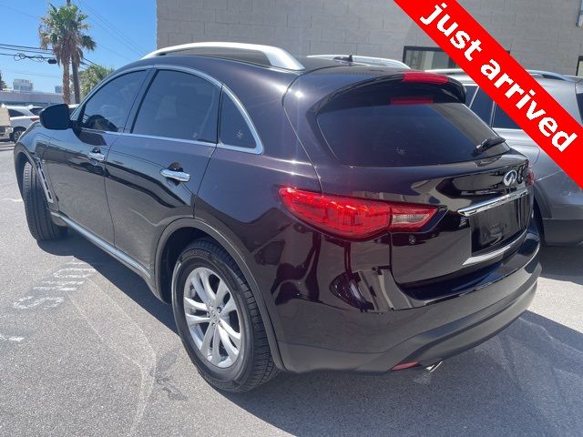 2016 INFINITI QX70 Base