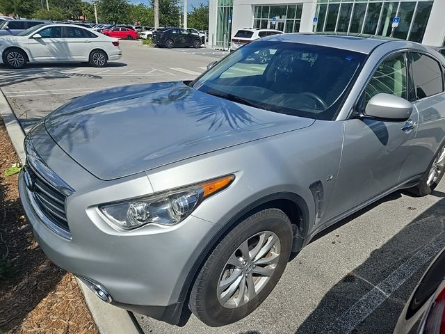 2016 INFINITI QX70 Base