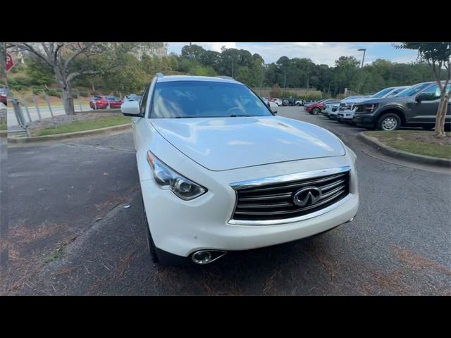 2016 INFINITI QX70 Base