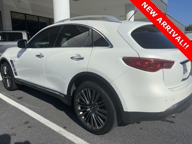 2016 INFINITI QX70 Base