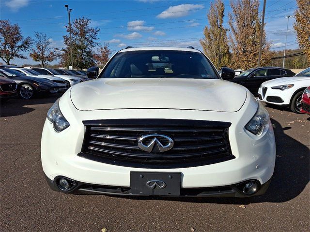 2016 INFINITI QX70 Base