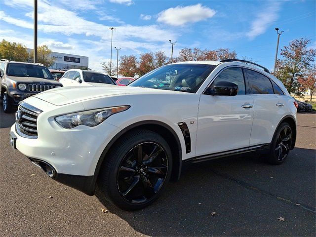 2016 INFINITI QX70 Base