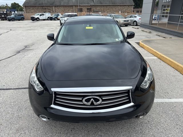 2016 INFINITI QX70 Base