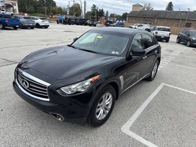 2016 INFINITI QX70 Base