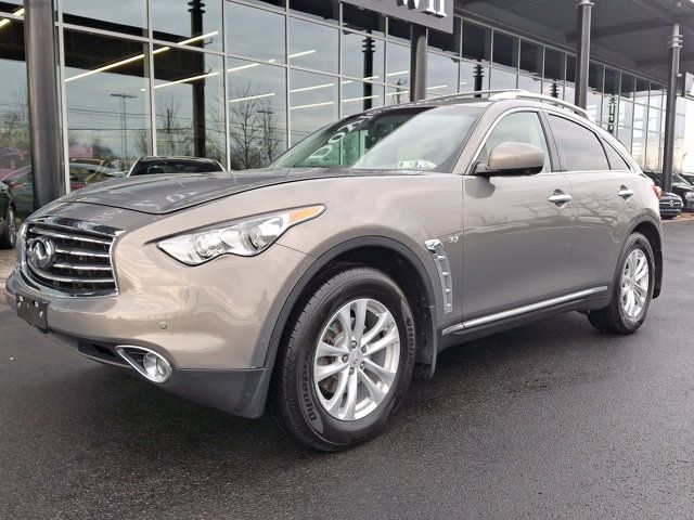 2016 INFINITI QX70 Base