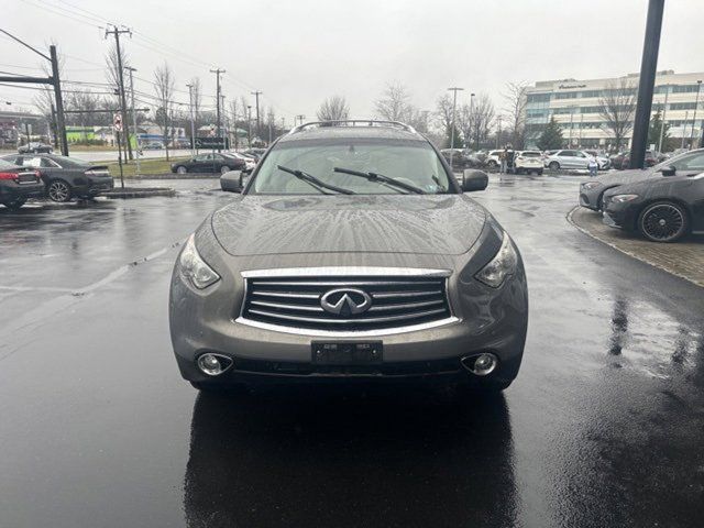 2016 INFINITI QX70 Base