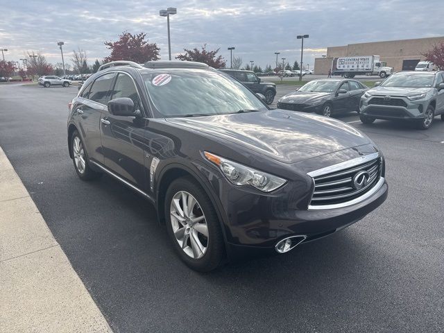 2016 INFINITI QX70 Base