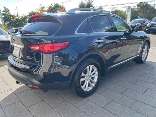 2016 INFINITI QX70 Base