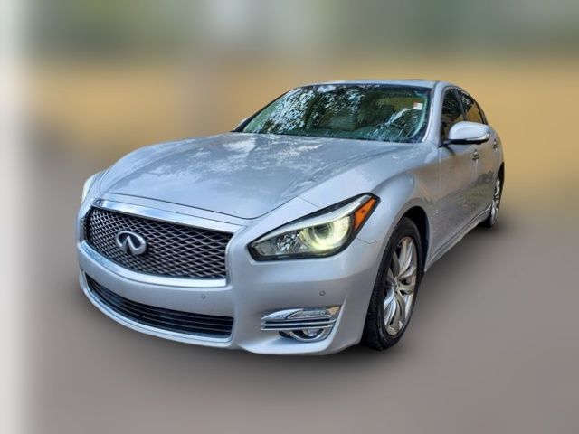 2016 INFINITI Q70 Base