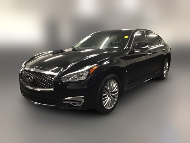 2016 INFINITI Q70L Base