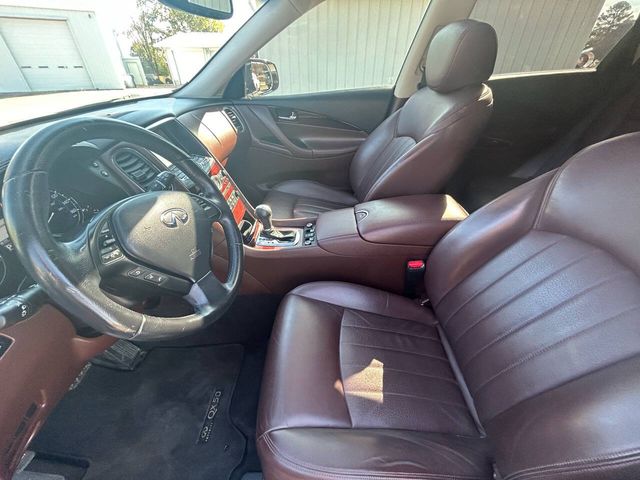 2016 INFINITI QX50 Base